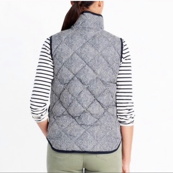 JCREW Excursion herringbone vest - Picture 2 of 10